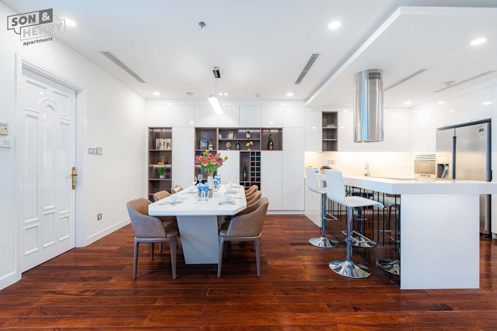 Vincom Center Dong Khoi District 1 Apartment
