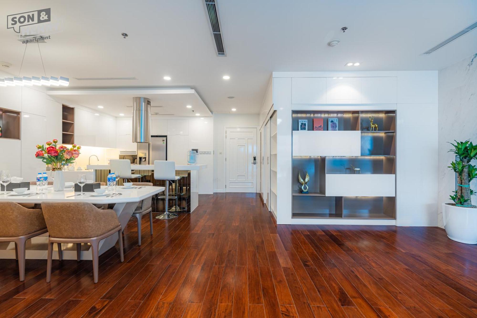 Vincom Center Dong Khoi District 1 Apartment