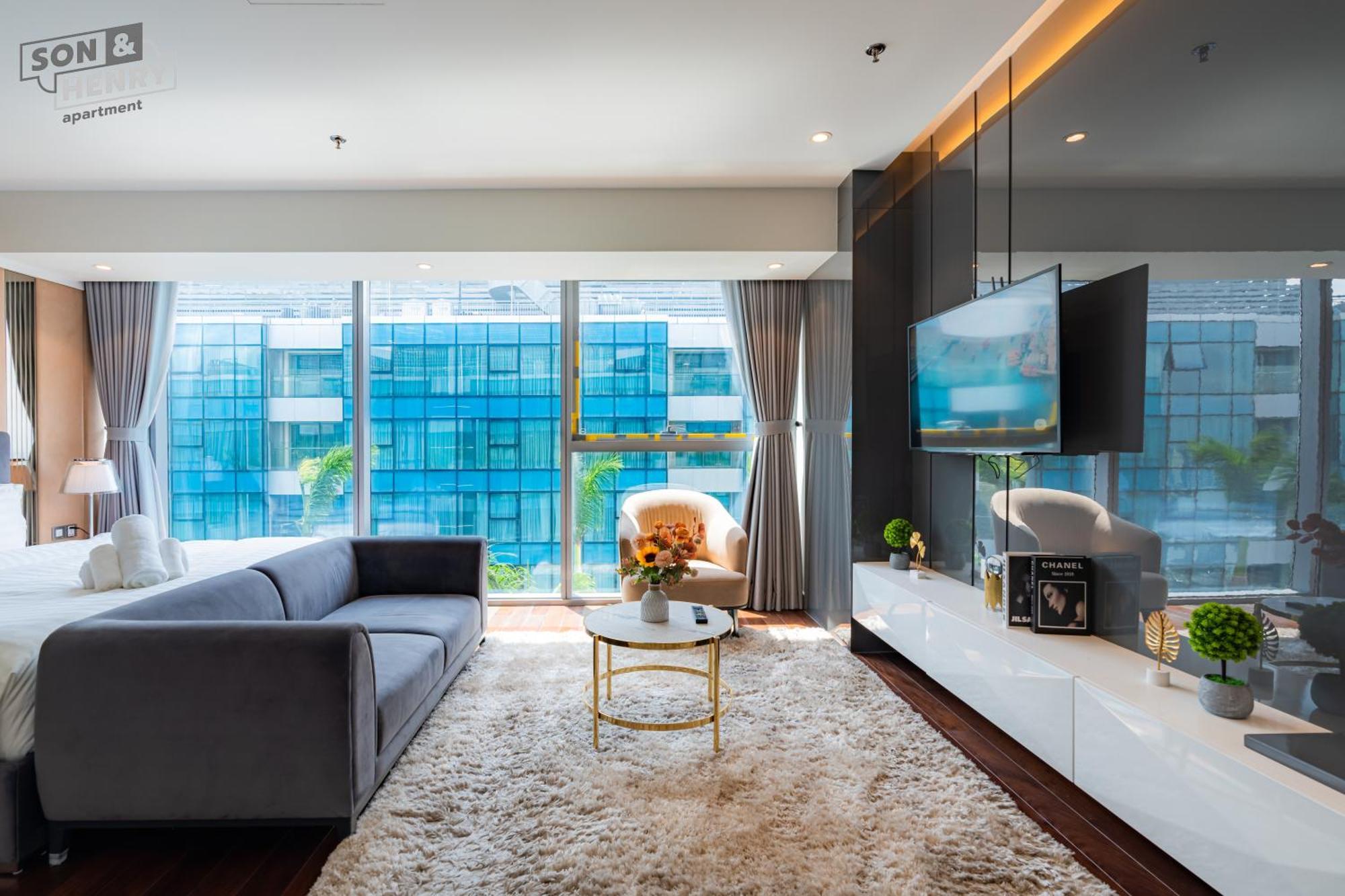 Vincom Center Dong Khoi District 1 Apartment *